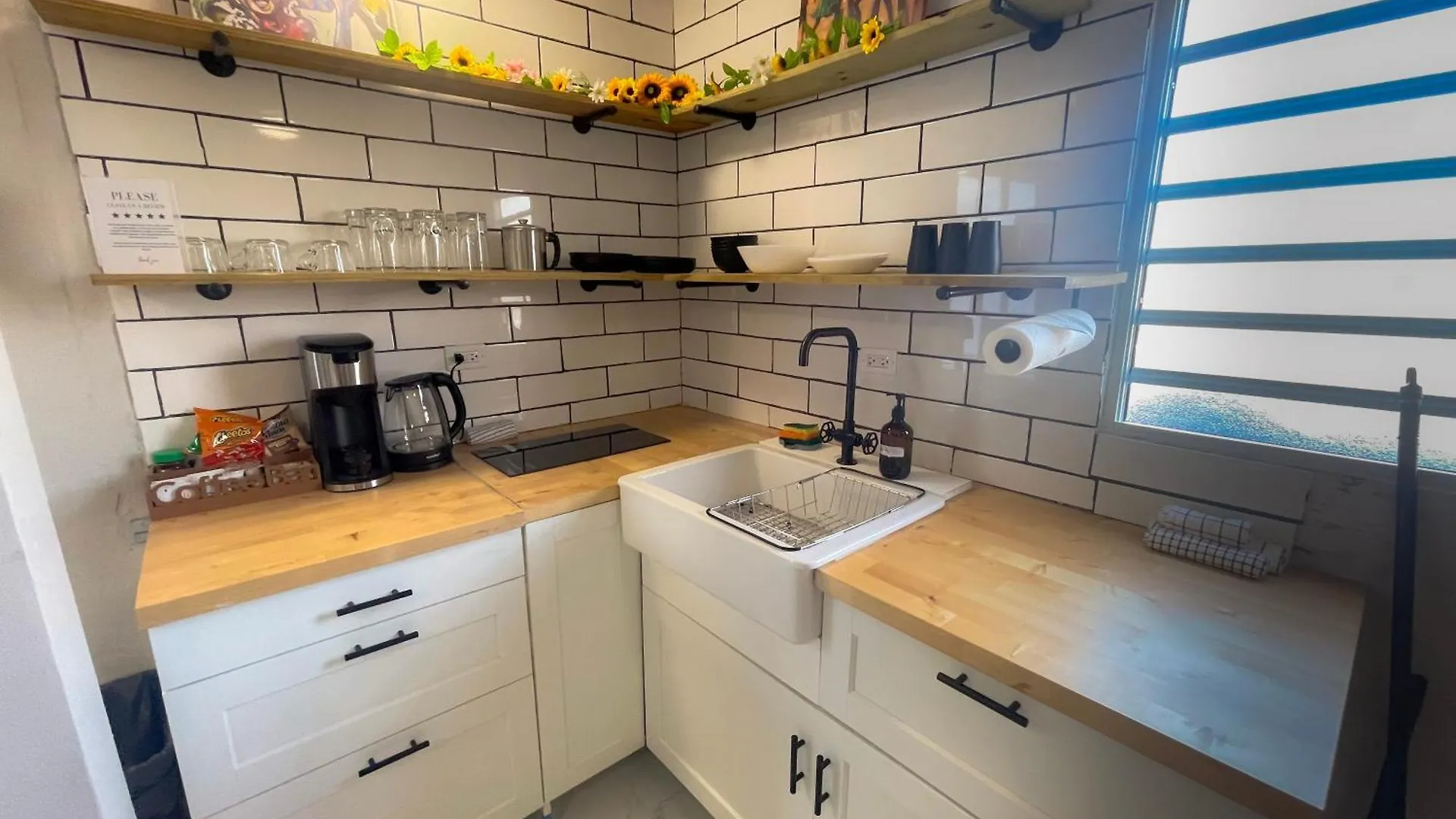 Cozy 4 Guest Apt With Air Conditioning, Free Parking & Wi-Fi Carolina